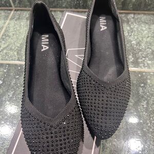 MIA Women's Black Knit Flats